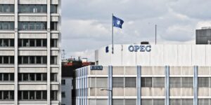 Quyết định cắt giảm dầu của OPEC+ dựa trên cân nhắc thuần túy về kinh tế
